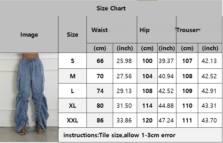Loose-fitting jeans with elasticated waistband drawstrings