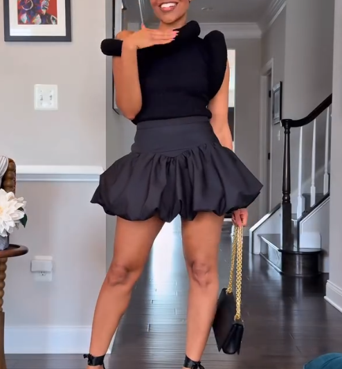Knitted double round top